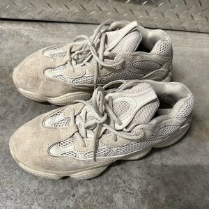 Adidas Yeezy 500 blush size 9